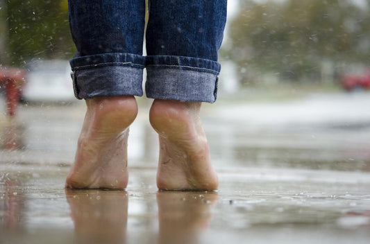 Es-tu tannée d'avoir les talons gercés, crevassés?