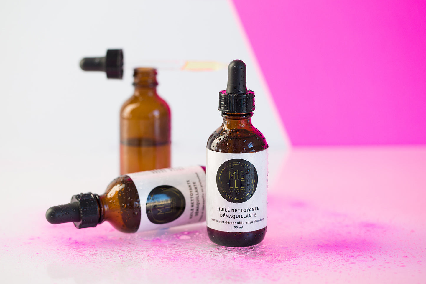 Huile nettoyante démaquillante